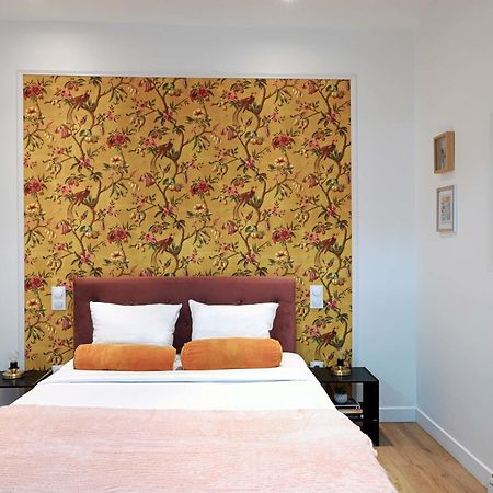 Modern Renovated Studio With A Touch Of Gilded Glamour Central Paris Apartman Kültér fotó