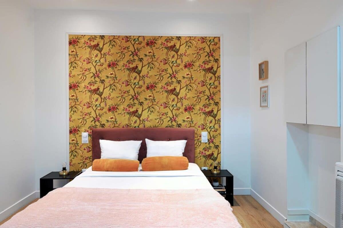 Modern Renovated Studio With A Touch Of Gilded Glamour Central Paris Apartman Kültér fotó